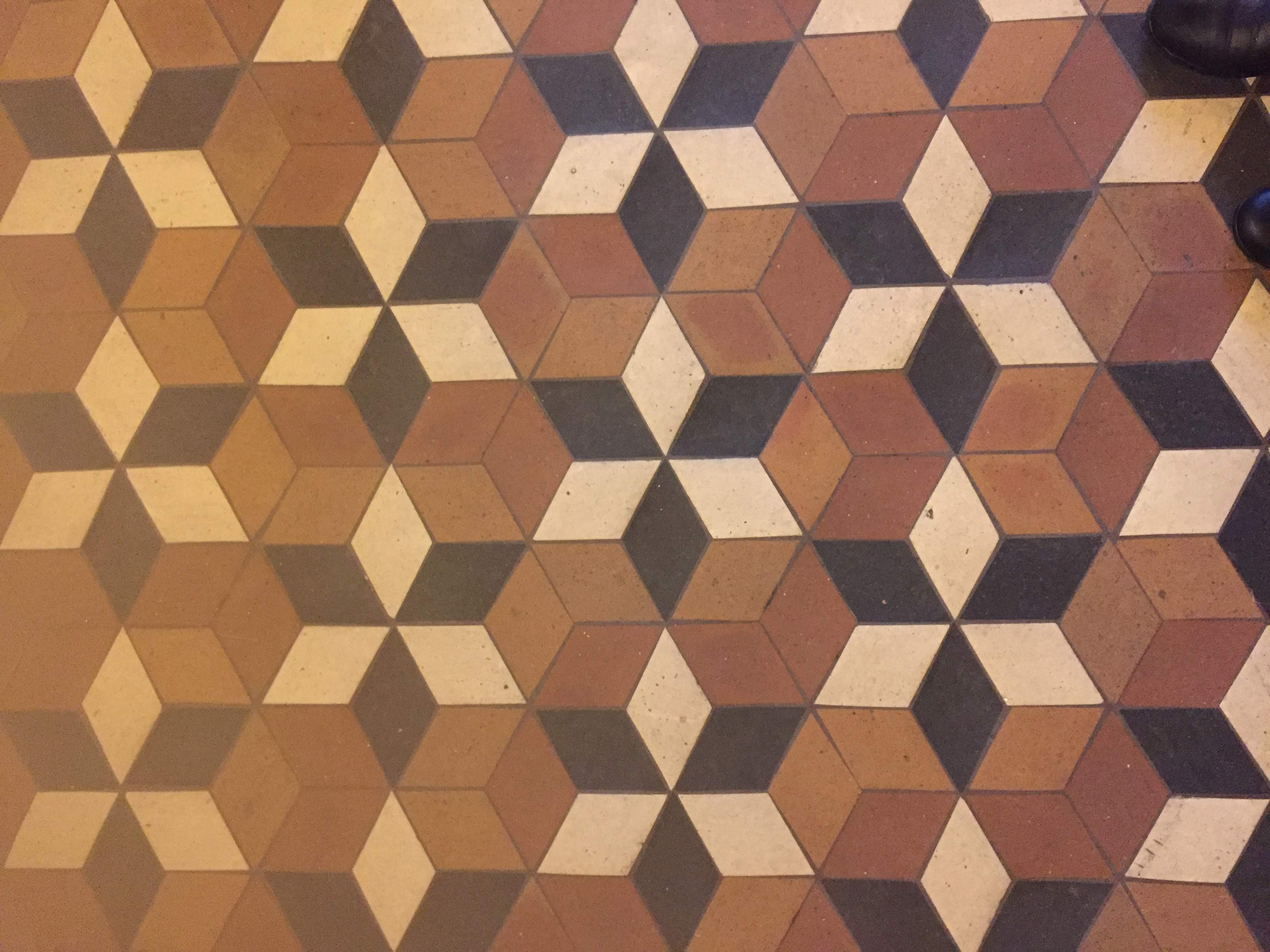 A tiled floor pattern