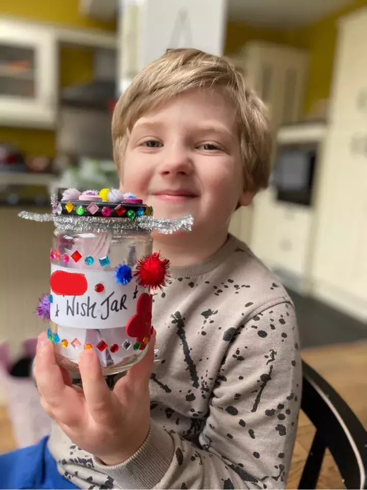 Dundela Infants' School and Nursery Unit Making a wish jar