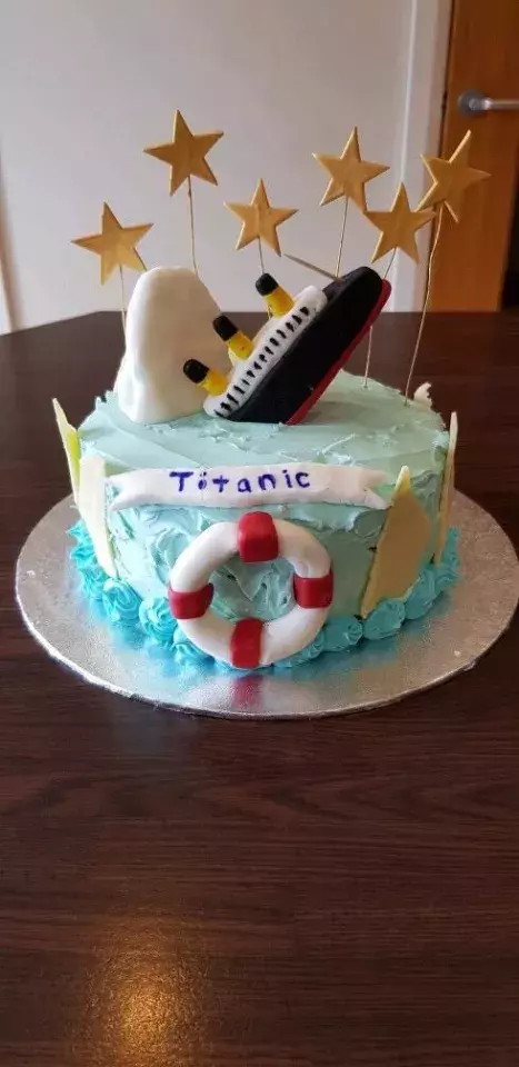 Strandtown PS titanic cake