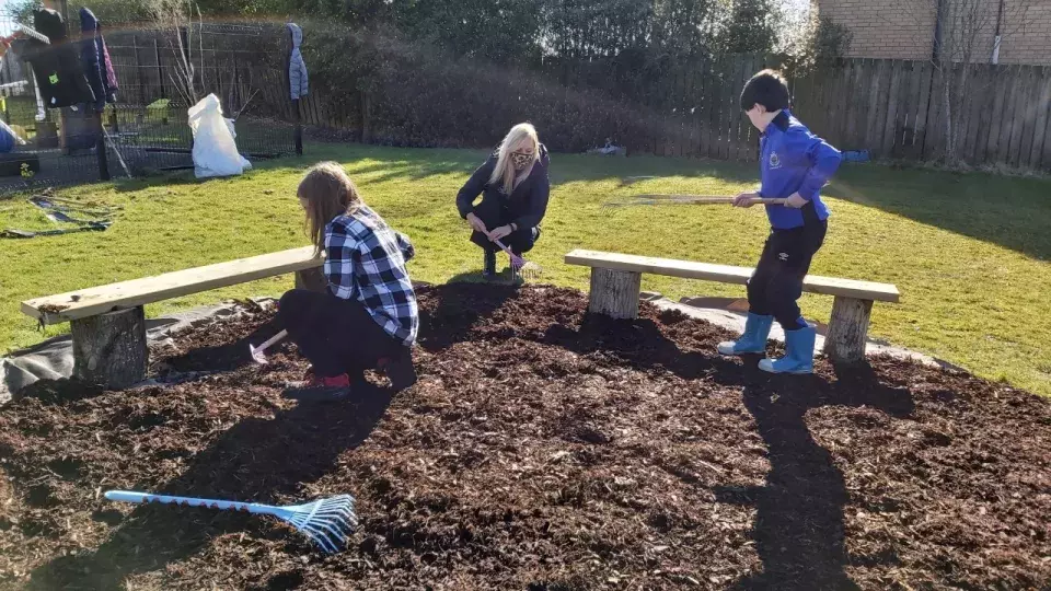 Rathcoole PS new seating area