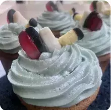 Strandtown PS Lola's Titanic cupcakes