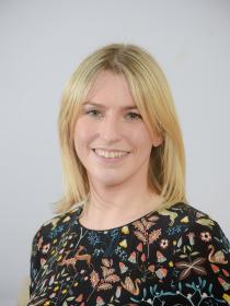 Tracy McLoughlin